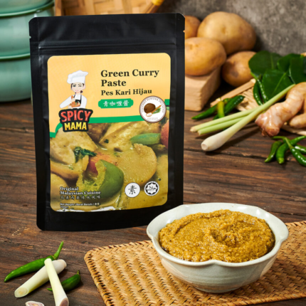 Green Curry Paste with Coconut